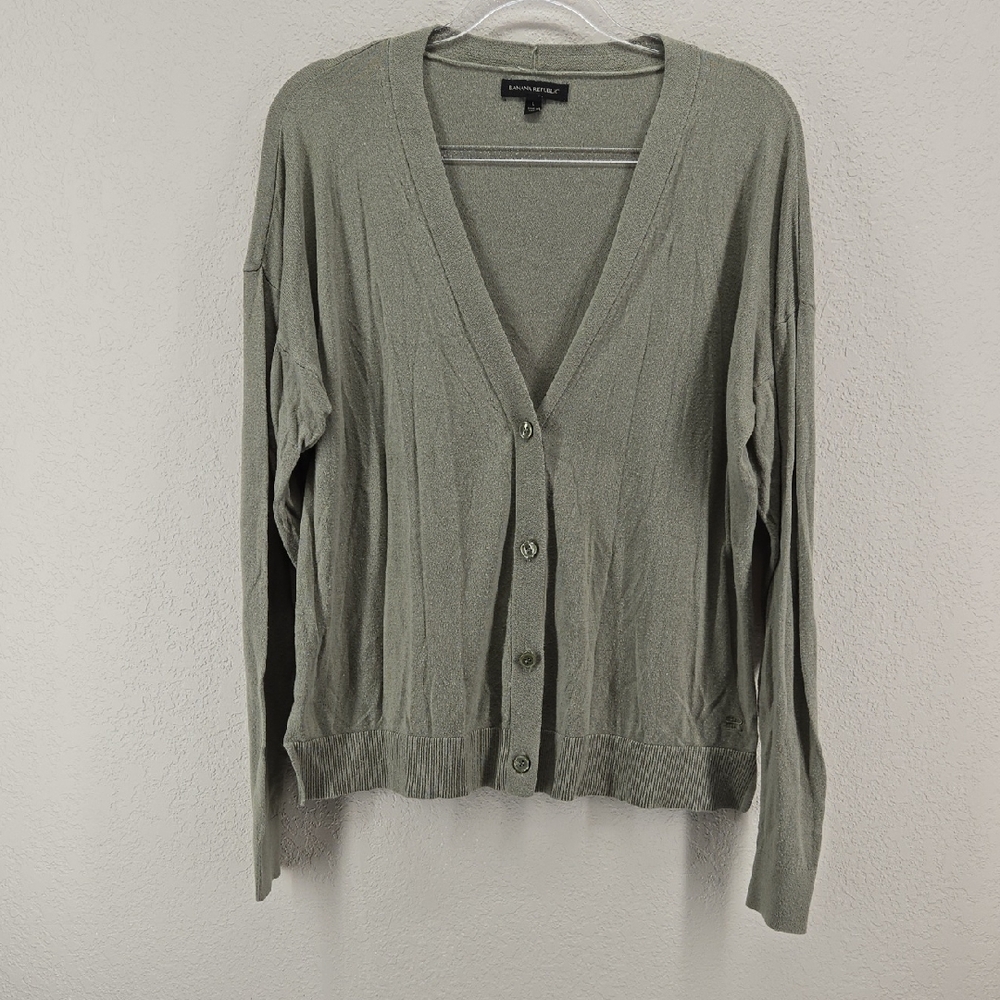 Banana Republic Light Sage Green V-Neck Button Cardigan Size Large